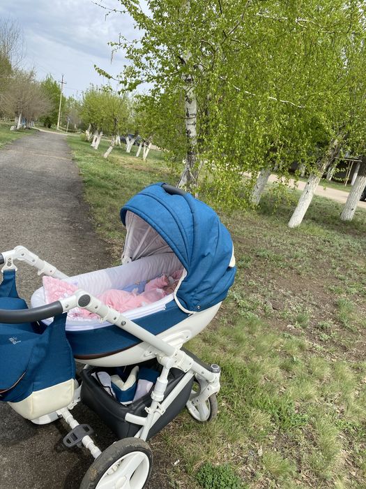 Продам детскую коляску