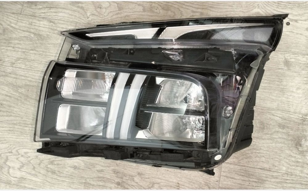 Фар передний Оригиналы