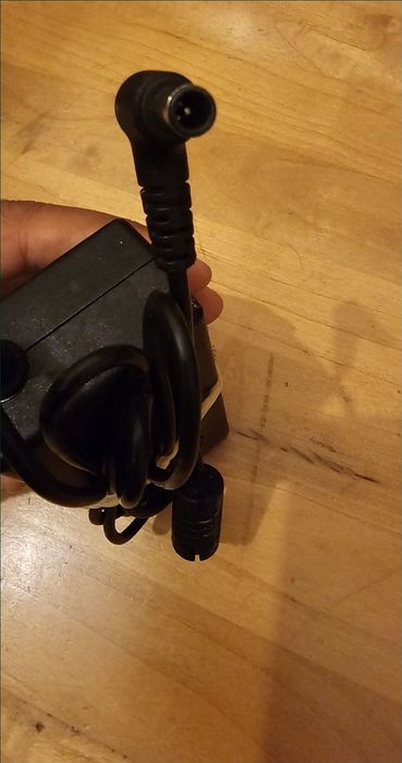 Alimentator LG 19V 3,42A original