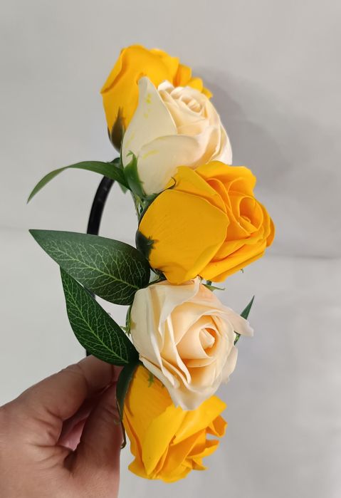 Диадема с цветя за народна носия