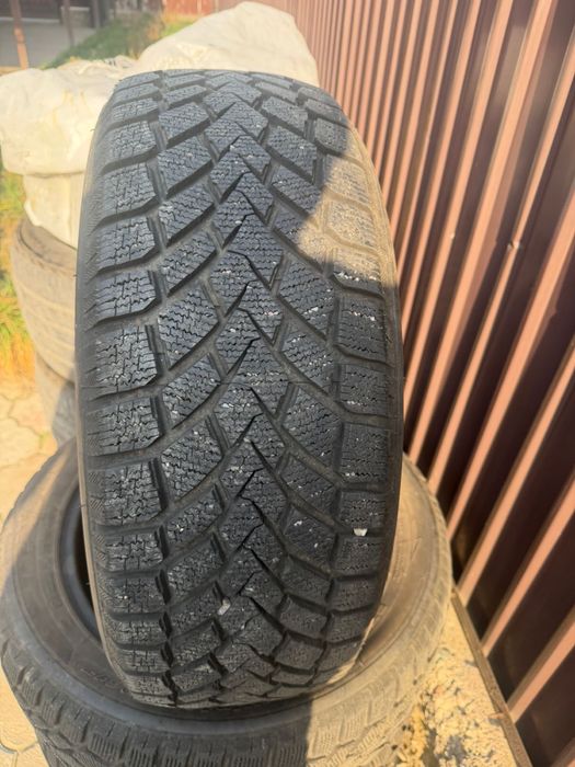 Комплект зимней резины