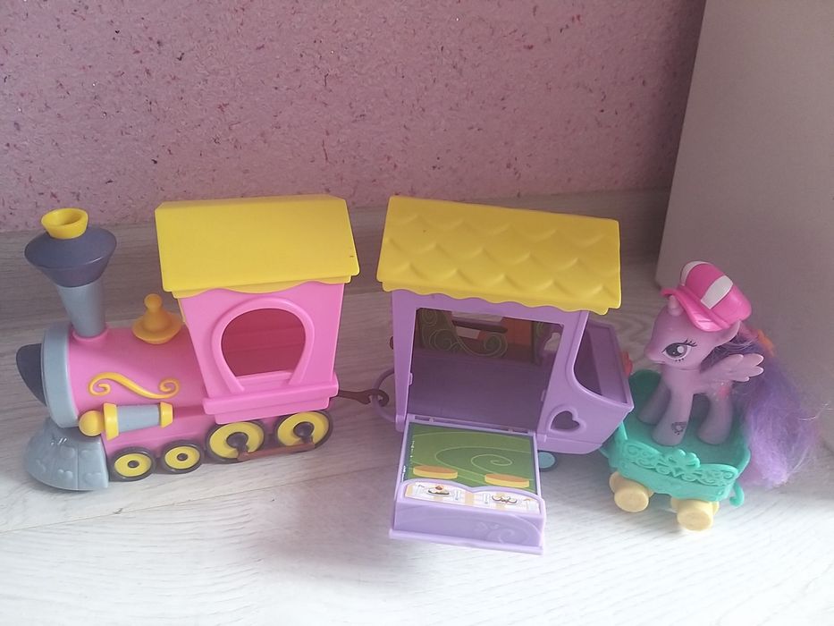 Продам детские игрушки