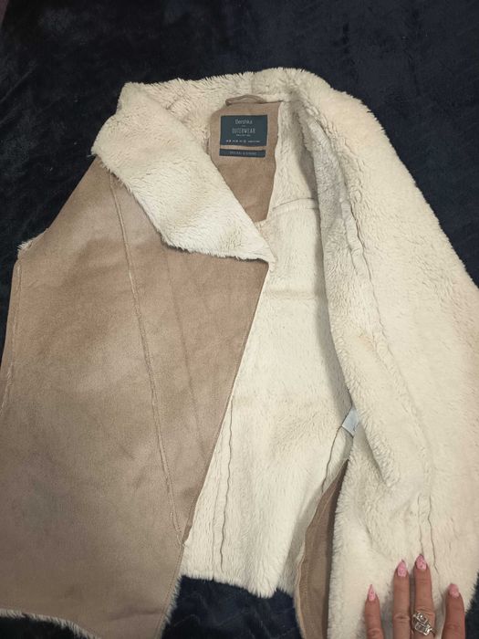 Дамски елеци М р.р 15 лв бройката