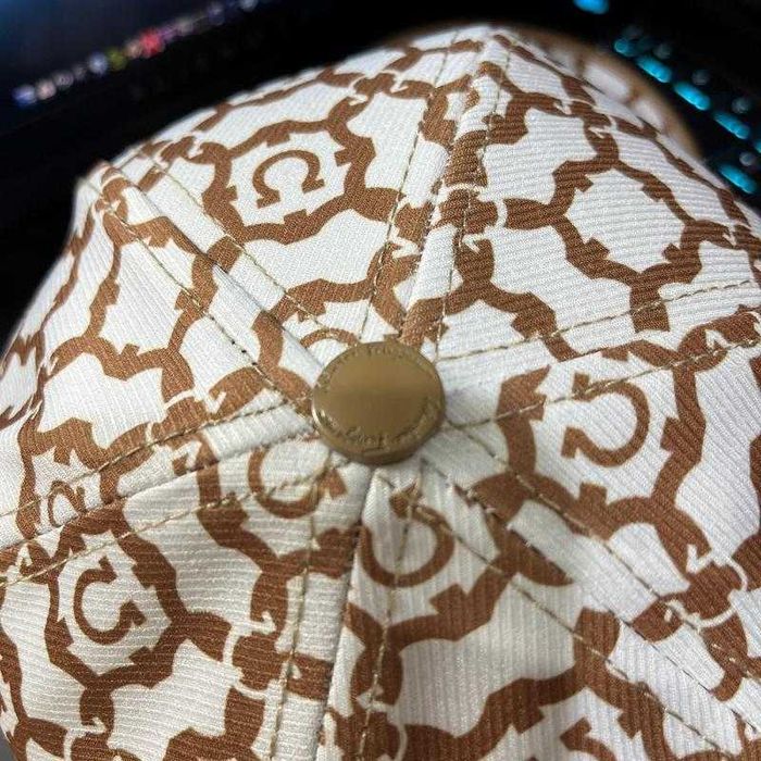 Ferragamo шапка Феррагамо тъмно синьо бяло shapka fashion