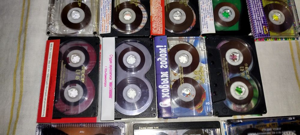 Цена в объявлении за все 12 кассет