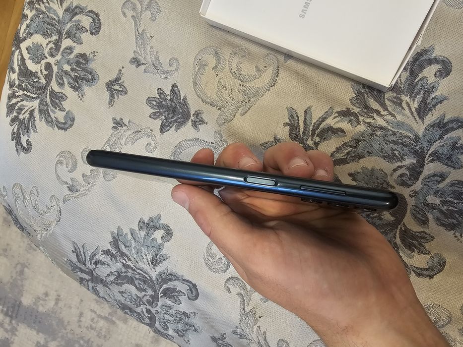 Vând samsung galaxy a04s în stare perfectă