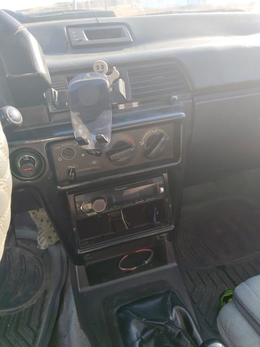 Продам машину митсубиси лансер