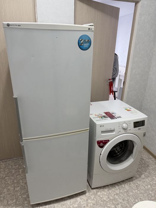 Продам Холодильник Машинку LG