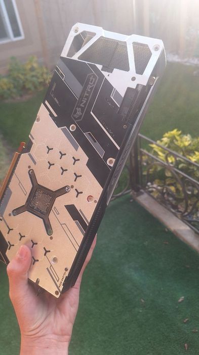 Sapphire nitro+ rx 5700 it 8gb oc