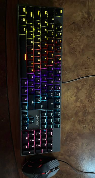 Набор мышки и механической клавиатуры