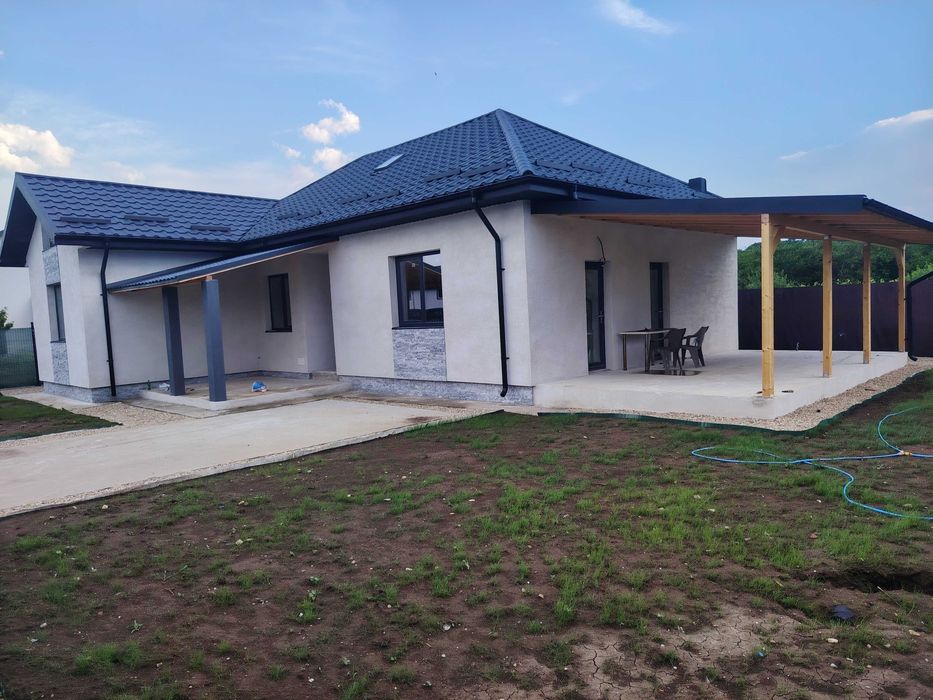 Casa de vânzare noua