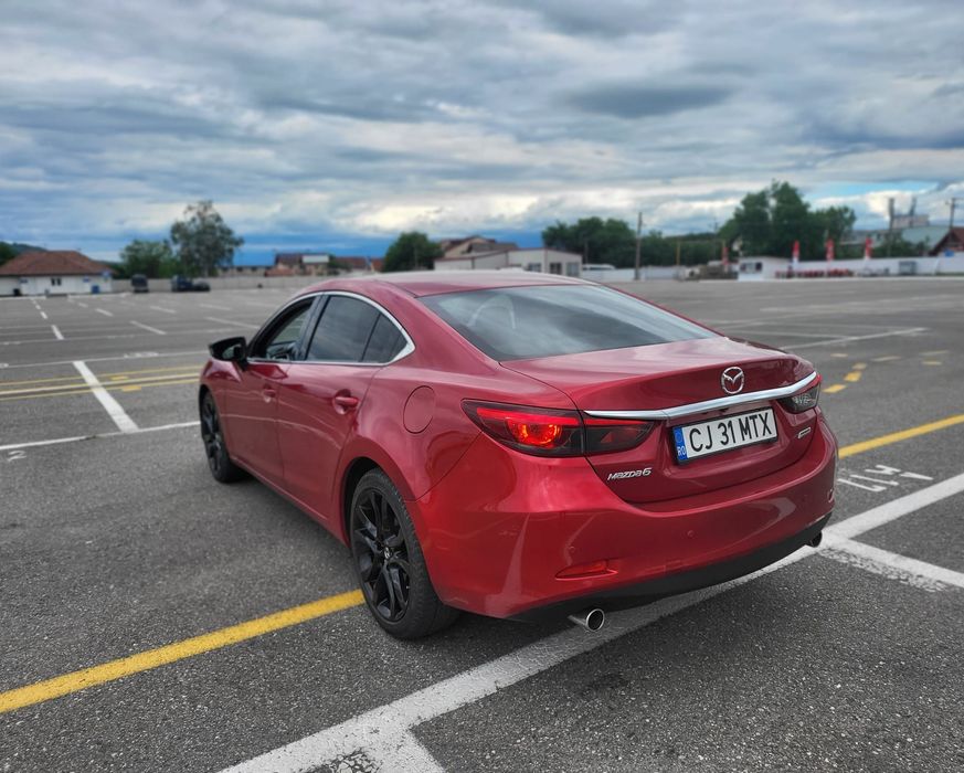 Vând Mazda 6  An 2016
