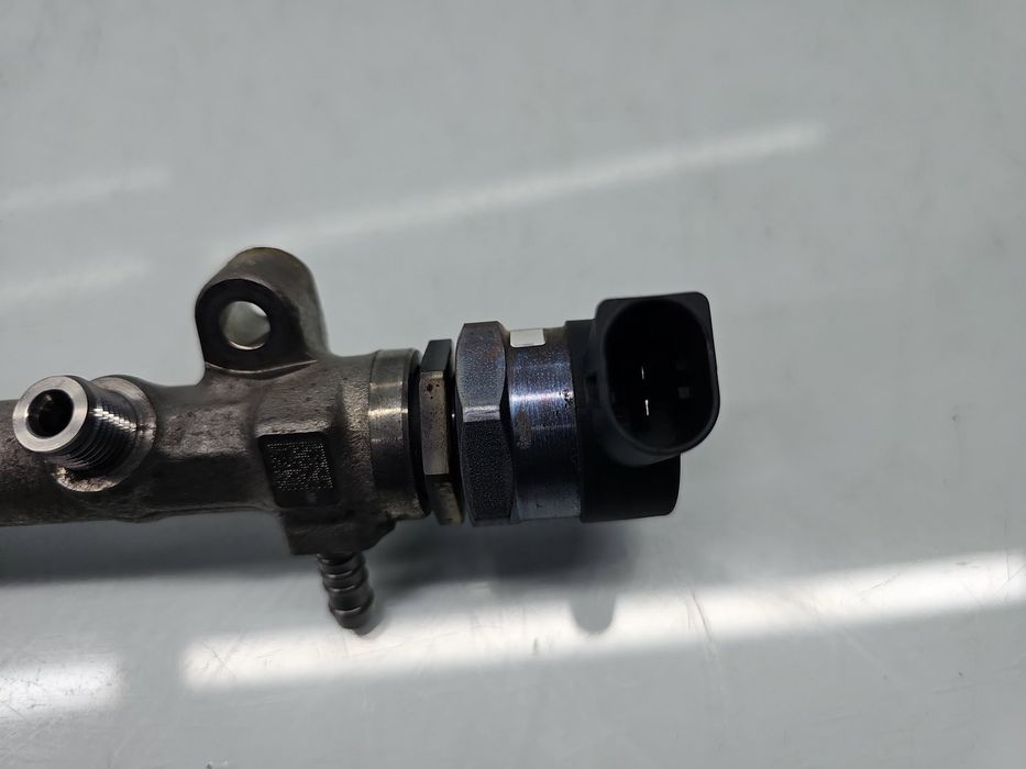 Rampa injectoare Volkswagen Passat B8 (3G2) [Fabr 2015-prezent] 04L089