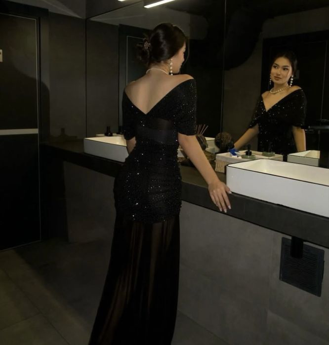 Продам вечернее платье очень красивое