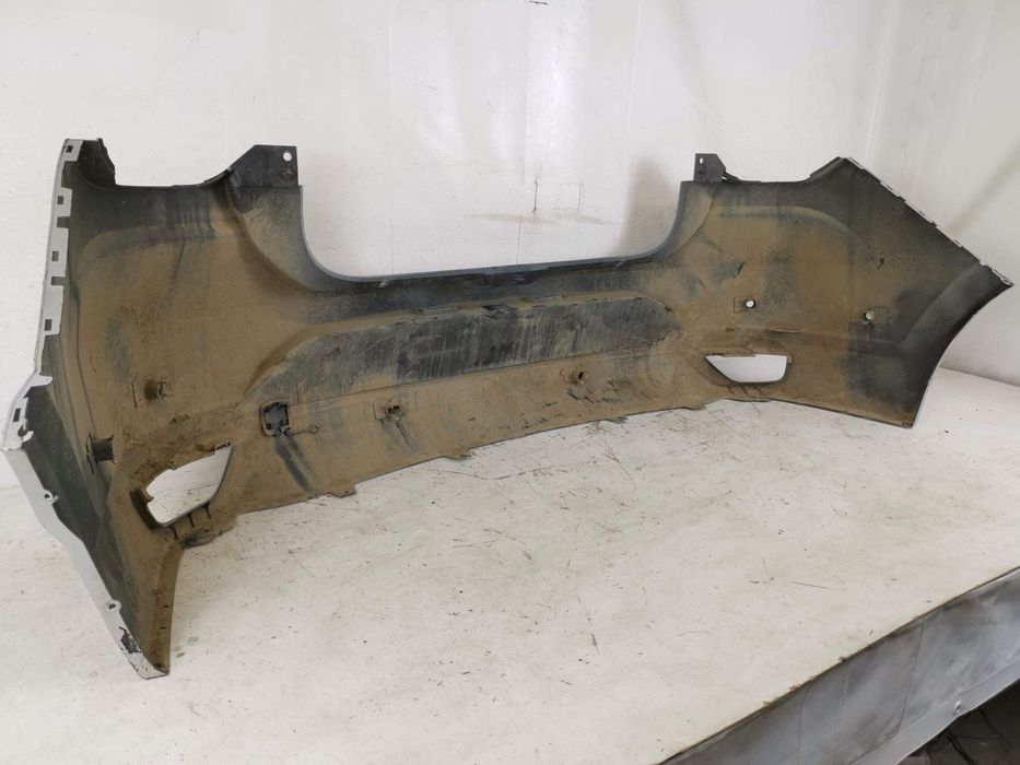 Задна броня Дачия Логан 3 [ - ] Оригинална в добро състояние / Dacia L