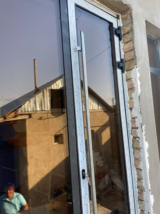 Алюминиевые двери и окна