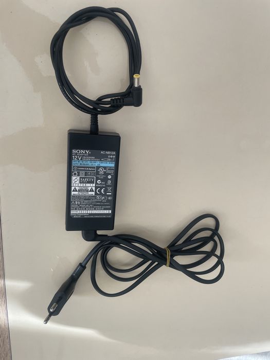 Adaptor curent alternaniv Sony AC NB12 A