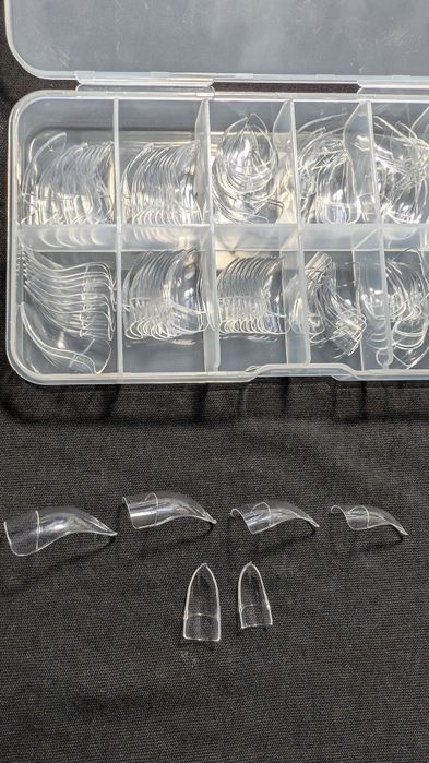 Накладные стилизованные ногти