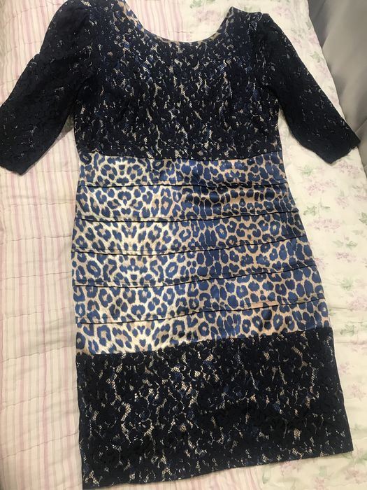 Продам платья размер 48-50