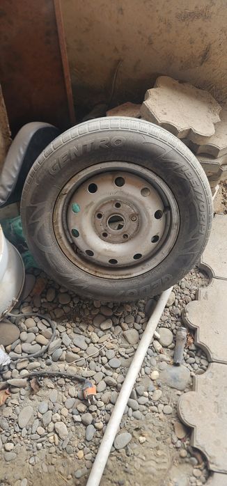 Чанган балон сотилади 185/70/14
