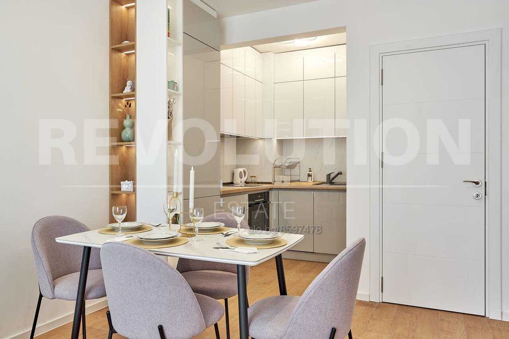 Дизайнерски двустаен апартамент в жк. Бриз