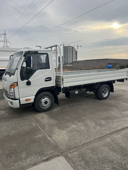 Jac бортовой сотилади янги