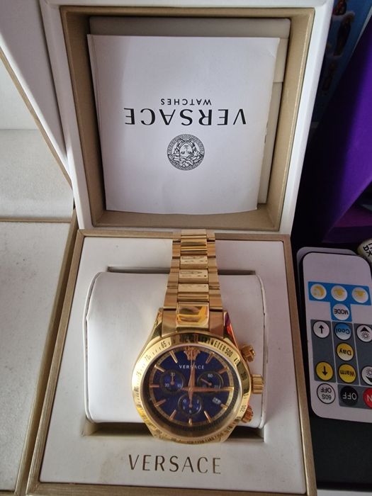 Vand 3 ceasuri Versace originale