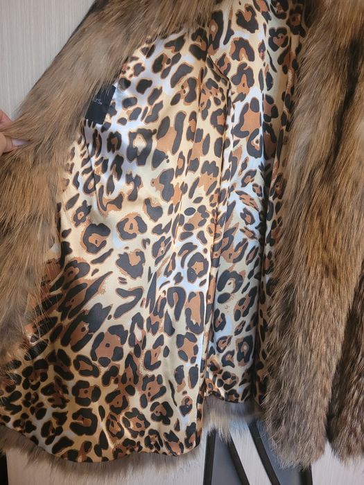 Продам шубу лисью