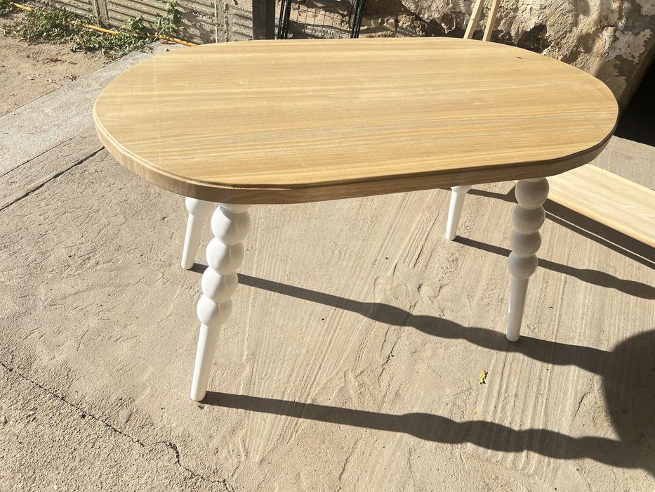 Продам стол из натурального дерева