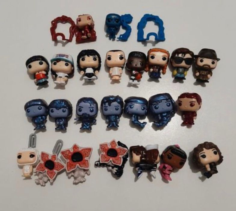 Set complet Stranger Things Kinder joy