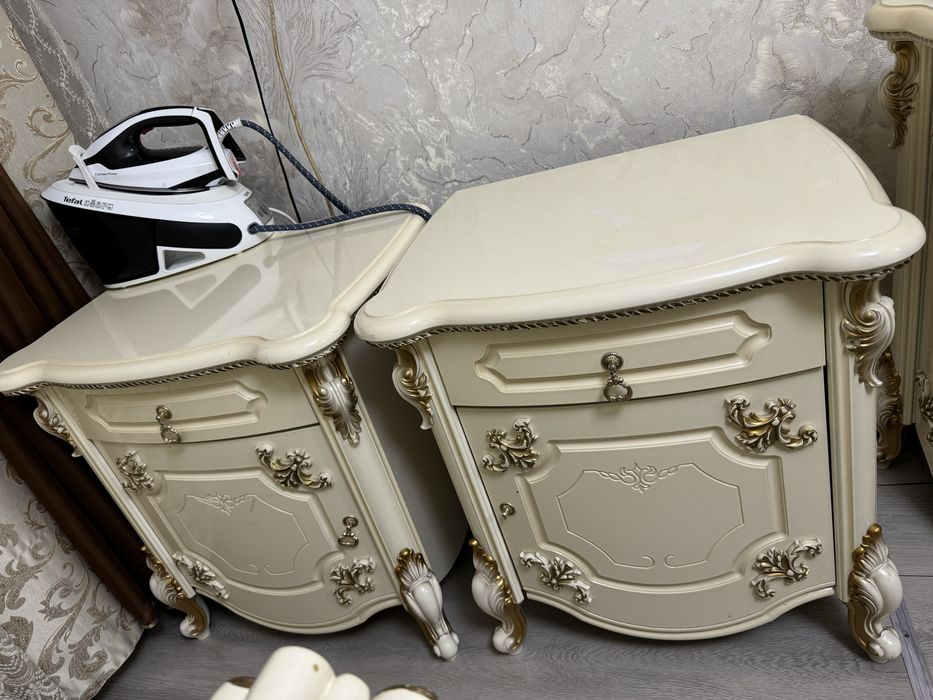 Спальный гарнитур