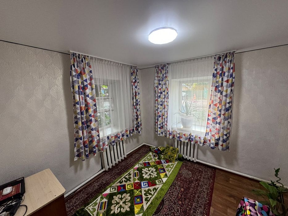 Продам 4 х.  комн. дом