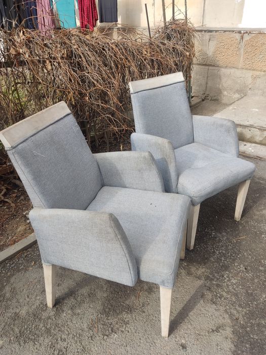 Кресла деревянные