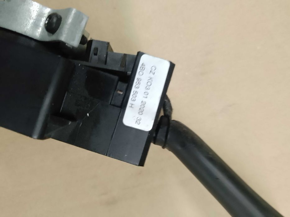 Фолксваген Пасат голф 4 Ауди А3 лост за мигачи чистачки