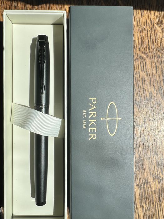 Stilou Parker IM Achromatic negru mat