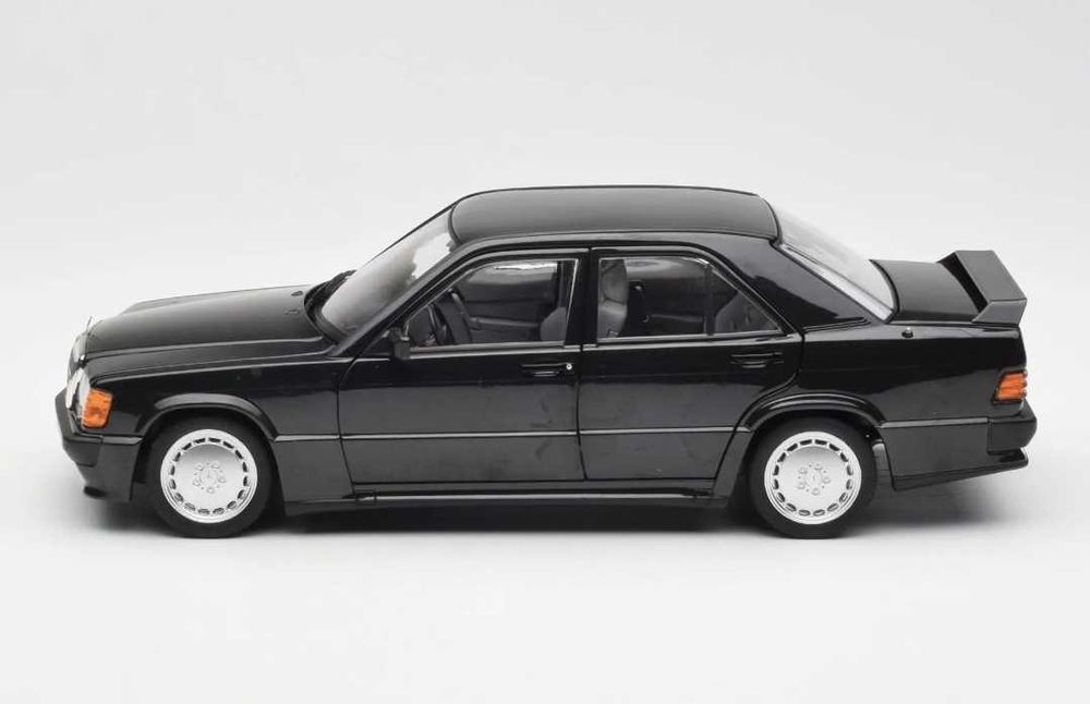 Масштабные модели 1/18