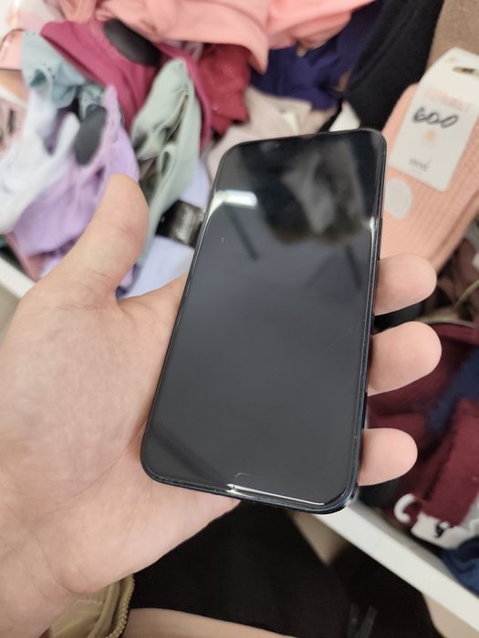 Айфон 13 сост хороший