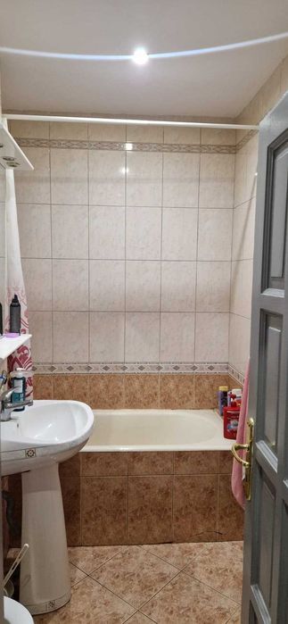 Caut coleg de apartament!