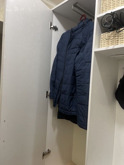 Шкаф в прихожую комнату