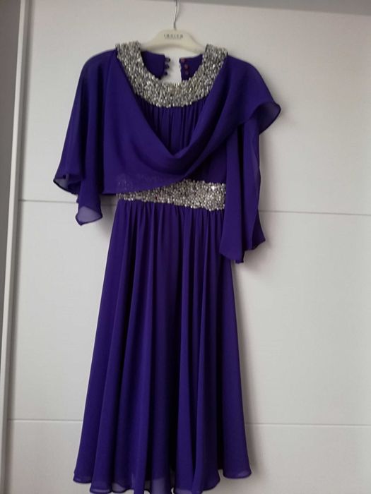 Rochie gală mărimea 36/s, culoare mov, pret 49 ron
