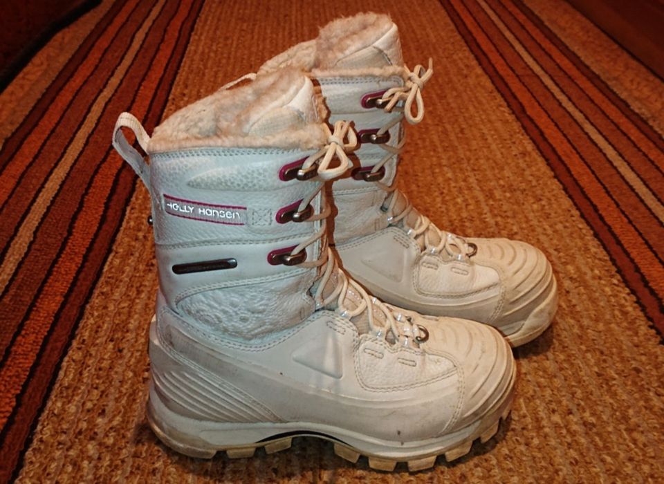 Ботуши Helly Hansen 38