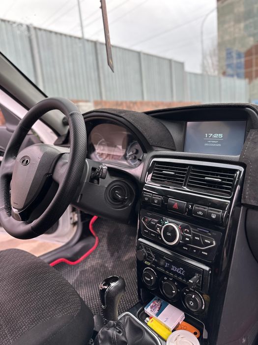 Продам машину приора 2172, 2015 года