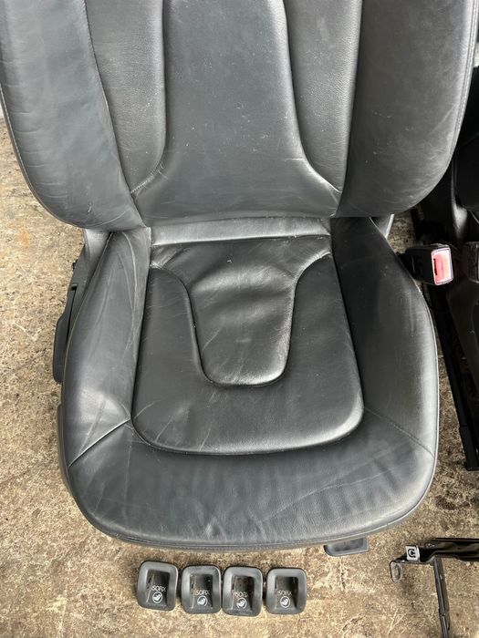 Салон Ауди AUDI A4 B8 черен кожа обикновен ном 209