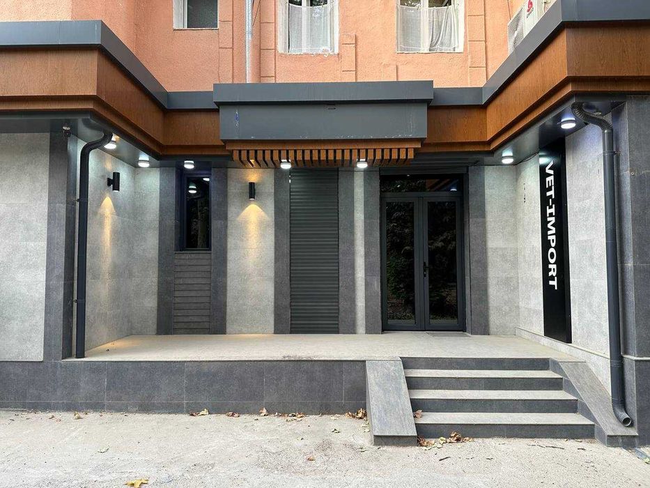 Аренда офиса с мебелью и парковкой ор-р ЦУМ, Школа №110, Кафе BON!