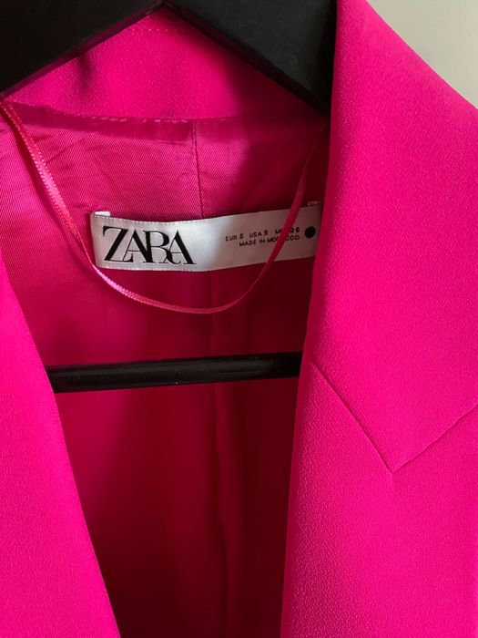 Sacou roz Zara Limited edition cu pene