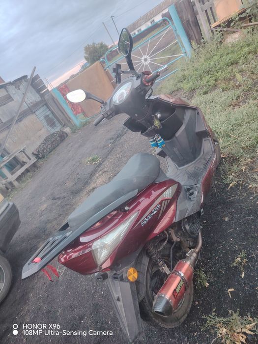 Продам скутер с 10