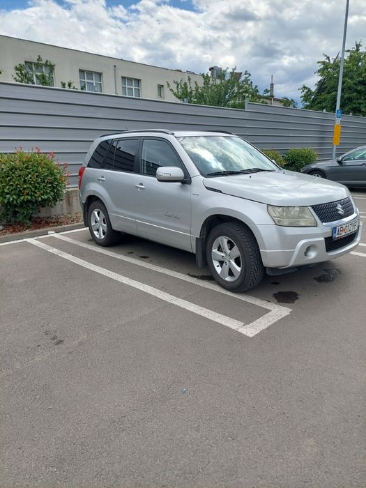 Suzuki Grand Vitara ,  DDis , 2011
