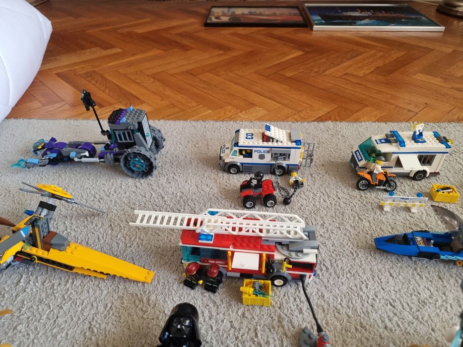 Vând lego Star wars bioncile hero factory city nexo knights chima