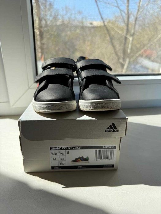 Кросовки для мальчиков Adidas , Skechers