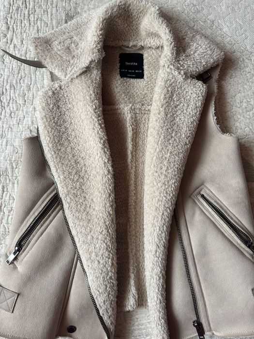 Vesta dama Bershka marimea XS